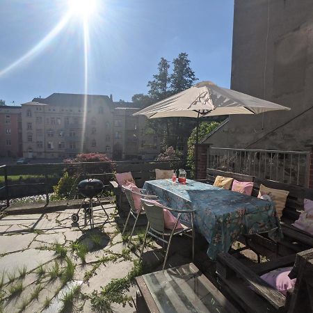 شقة زبنيتس  في Urlaubstraum Mit Pool, Terrasse & Fluss Im Garten - Ut المظهر الخارجي الصورة