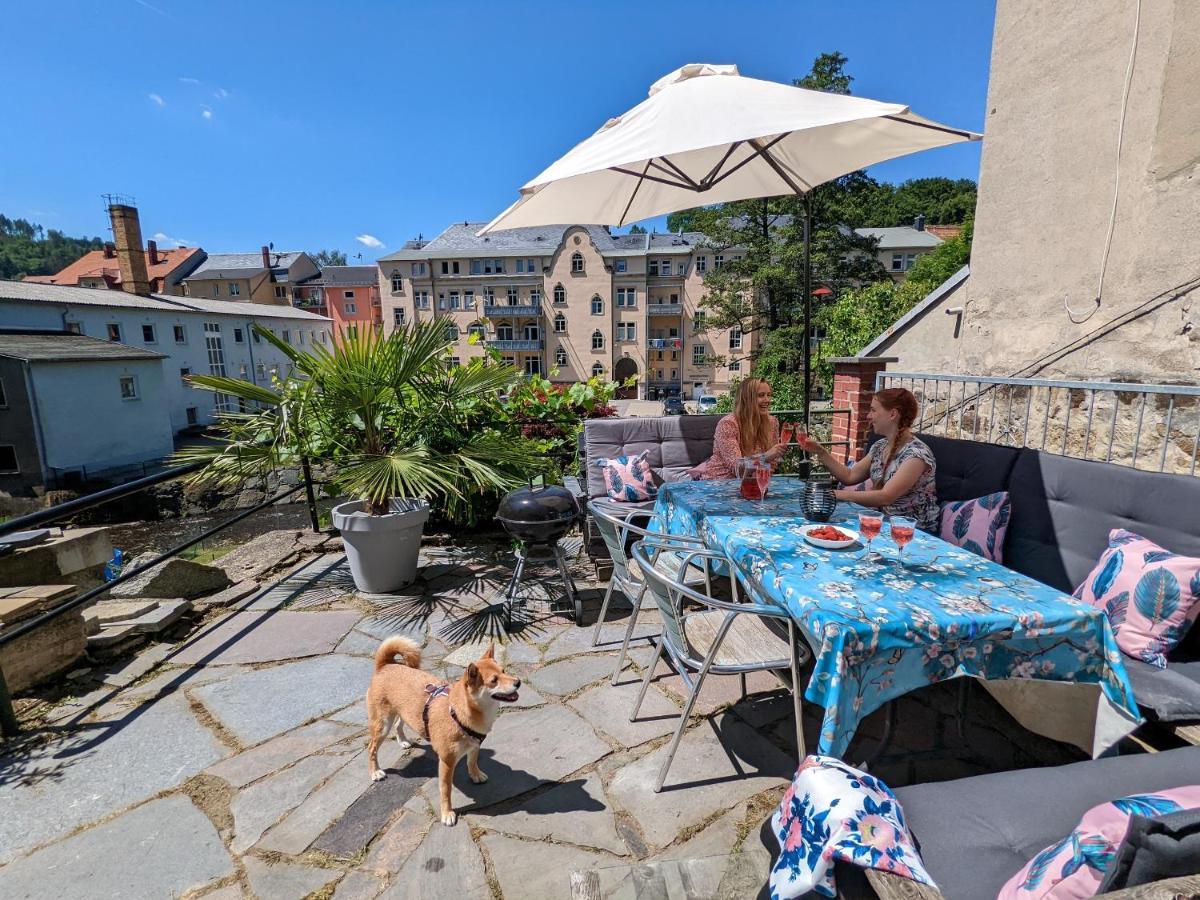 شقة زبنيتس  في Urlaubstraum Mit Pool, Terrasse & Fluss Im Garten - Ut المظهر الخارجي الصورة