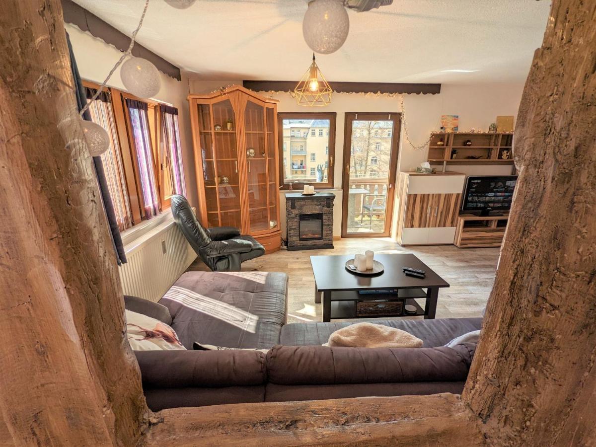 شقة زبنيتس  في Urlaubstraum Mit Pool, Terrasse & Fluss Im Garten - Ut المظهر الخارجي الصورة