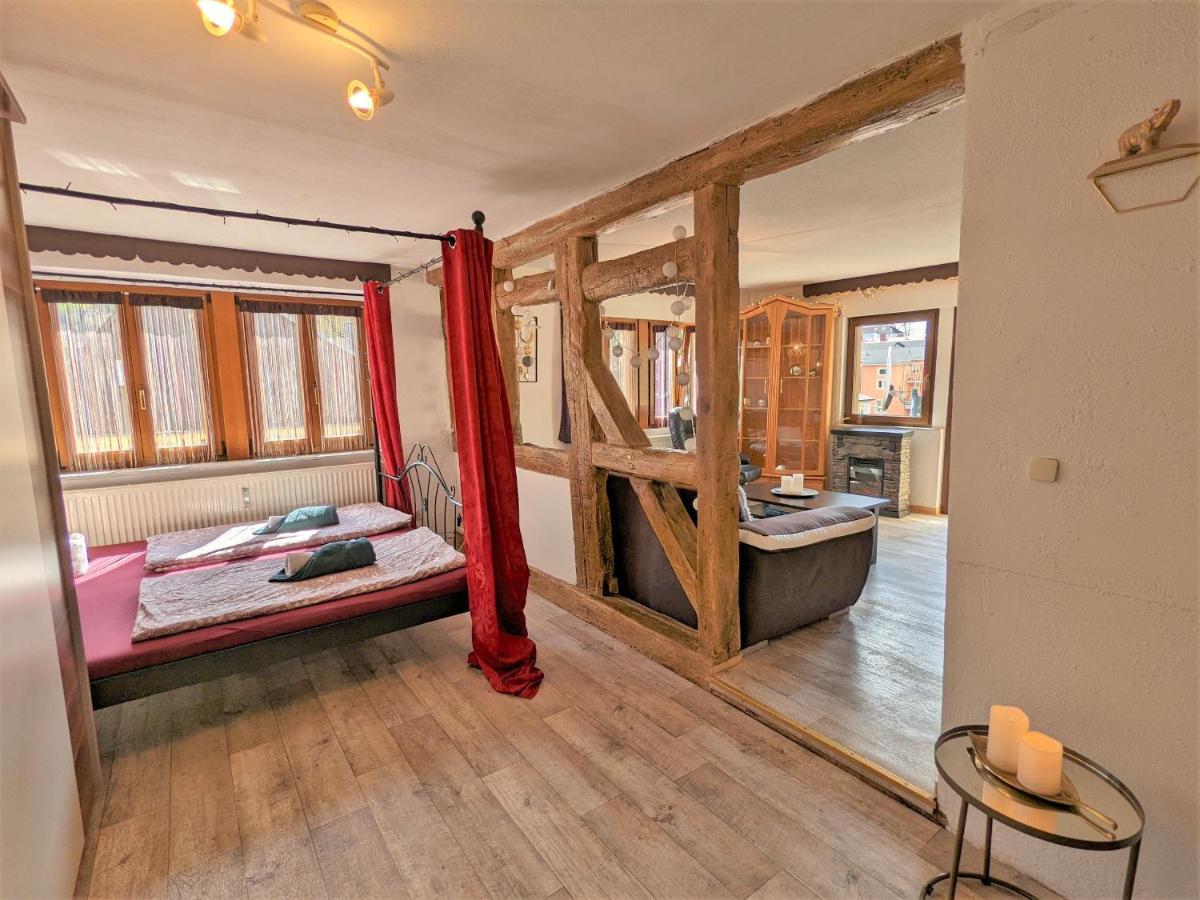 شقة زبنيتس  في Urlaubstraum Mit Pool, Terrasse & Fluss Im Garten - Ut المظهر الخارجي الصورة